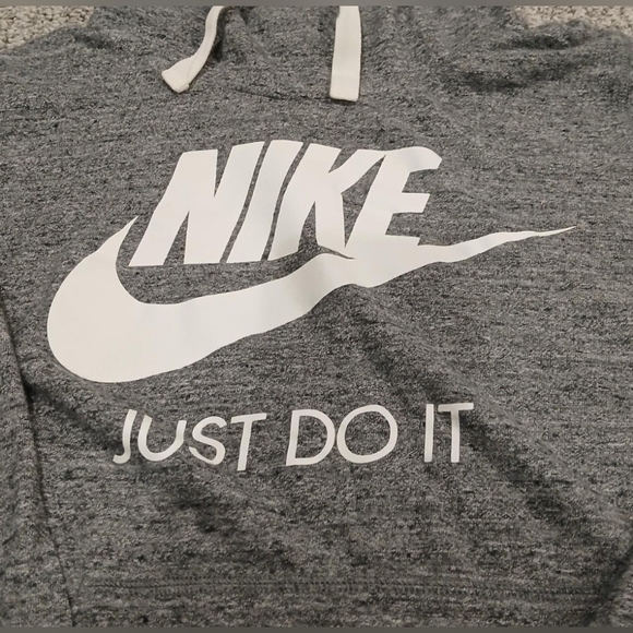 NIKE | Grey Pullover with Pocket, Teen/Youth | Size Small - Picture 3 of 6
